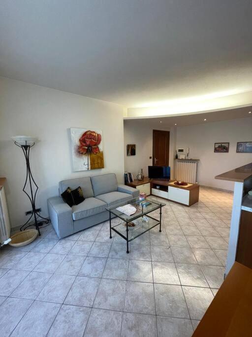 Appartamento Casa Carlino Santo Stefano Belbo Esterno foto