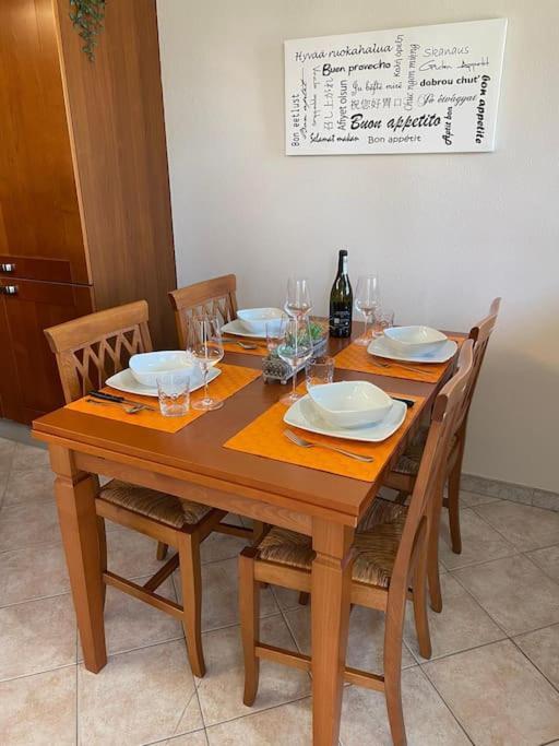Appartamento Casa Carlino Santo Stefano Belbo Esterno foto